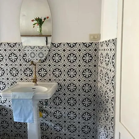 La Casa Del Polpo Rosa Campiglia Marittima