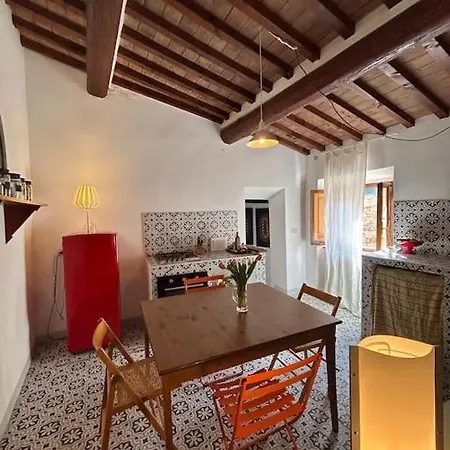 Ferienhaus La Casa Del Polpo Rosa